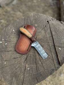 Navaja de Bolsillo de Acero de Damasco Hecha a Mano de Alta Calidad con Funda de Cuero, Regalo para Camping, Servicio OEM - Product Image 3