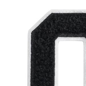 แผ่นผ้ากำมะหยี่ปักลายตัวอักษรสีสันสดใสแผ่นติดโลโก้ตามสั่ง - Product Image 2