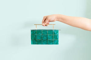 Pochette de soirée en résine et strass pour femme, sac à main léger tendance pour mariage, style à la mode, vente chaude - Product Image 2