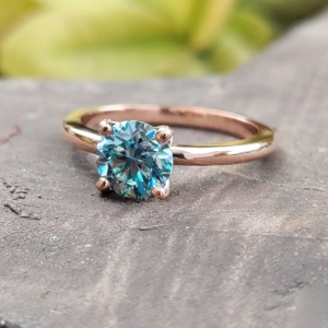 Bague de fiançailles de mariage en or 10 ct pour femme certifiée IGI pour fêtes, vintage et spécial, diamant taille brillant, cultivé en laboratoire - Product Image 5