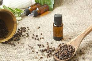 Aceite esencial de pimienta negra de primera calidad con grado Ayurvédico 100% puro y natural para aliviar el dolor Inmunidad y masaje Hecho EN LA India - Product Image 4