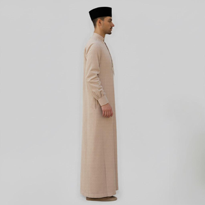 Jubah al por Mayor Directo de Fábrica, Informal para Mujer, Otoño, Tejido de Punto, Moderno, con Pliegues en el Pecho, Sin Plancha, Tela Fresca, Corte Regular, Raya 2025, Disponible en Stock - Product Image 3