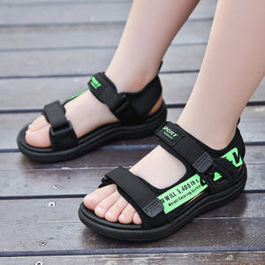Sandales antidérapantes à semelle souple pour garçons et filles, chaussures de plage d'été décontractées et respirantes pour enfants, nouvelle collection - Product Image 2