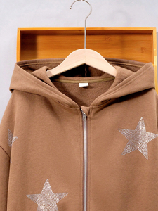 เสื้อฮู้ดดี้ผู้ชายพรีเมียมสั่งทำพิเศษ ผ้าคอตตอนหนานุ่ม ดีไซน์ทันสมัย เหมาะสำหรับสวมใส่ลำลองสไตล์สตรีทแวร์ และการสร้างแบรนด์ธุรกิจ - Product Image 3