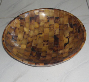 Bol en coquillage brun, motif coquillage, bijoux en coquillage, motif brun autour, taille 20 cm - Product Image 4