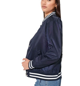 Veste universitaire pour femmes Veste de baseball courte à manches longues Épaule tombante Vestes universitaires Letterman personnalisées - Product Image 3