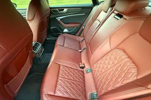 Auto Usado Confiable, Audi S7 2022, Motor Turbo V6 de 444 hp, Tracción en las Cuatro Ruedas, Paquetes S Sport y Executive - Product Image 5