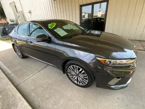 Kia Cadenza 2020 en parfait état - Product Image 4