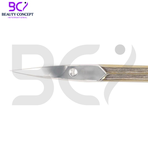 Outil de soin des ongles de beauté Ciseaux à ongles Produit en acier inoxydable à manche doré Ciseaux à ongles à cuticules pointues à pointe pointue - Product Image 2