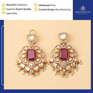 El mejor distribuidor del mundo ofrece motivos florales, pendientes de moissanita con tachuelas de piedra multicolor chapados en oro para niñas, Ropa Étnica - Product Image 2