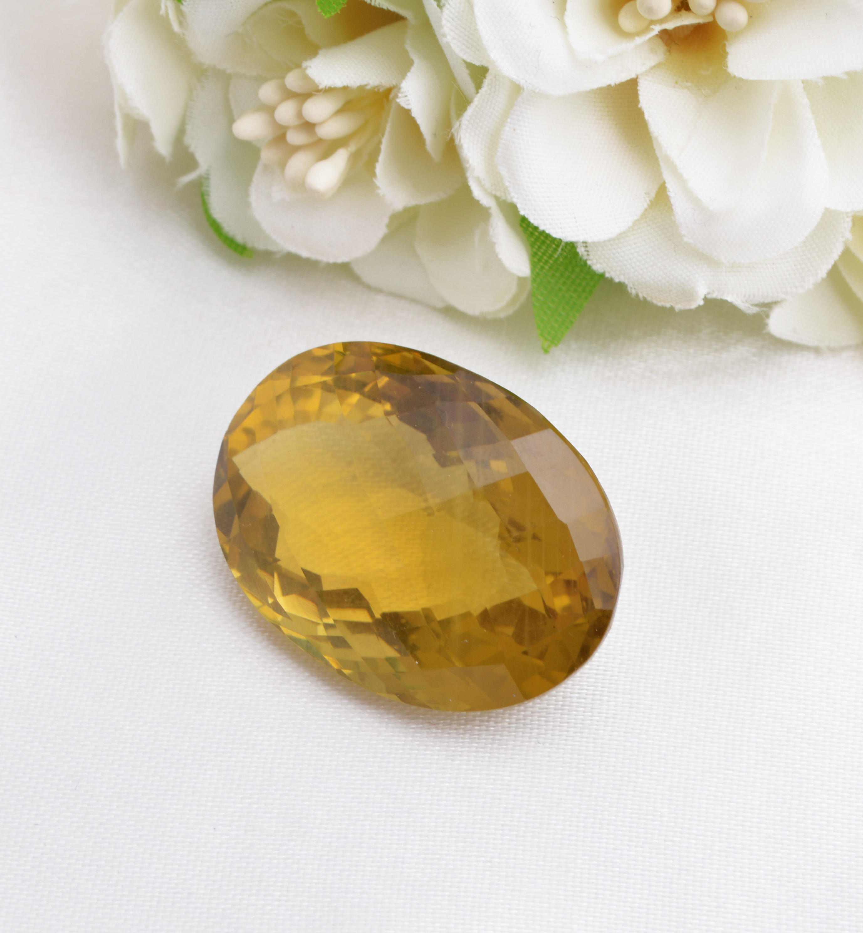 สีเหลือง