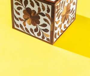 Elegante soporte de tejido de madera con incrustaciones de hueso, caja decorativa de lujo hecha a mano para hogares y oficinas modernas - Product Image 6