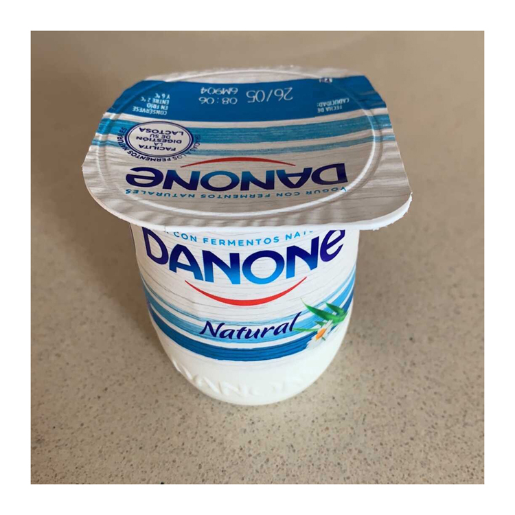 TOM молочный банан сливочный йогурт Dannon (1.5% жир) 125 г