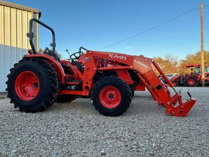 Tracteur Kubota MX5400 4x4, tracteur agricole peu coûteux pour pelouse. - Product Image 4