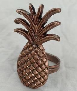 Servilletero de aluminio en forma de manzana de alta calidad Trending 2025, chapado en oro para una decoración de mesa elegante - Product Image 3