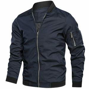 Veste coupe-vent matelassée personnalisée, veste softshell avec fermeture éclair, coupe-vent personnalisé pour les aventures hivernales - Product Image 3