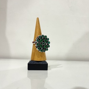 925 argent plaqué laiton métal Quartz bague en pierres précieuses pour les femmes émeraude vert Quartz bague pour la vente en gros - Product Image 1