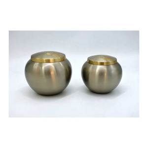 Gran demanda de urnas de aluminio hechas a mano, suministros funerarios, fabricante de cremación de urna de aluminio de la India con alta calidad - Product Image 2