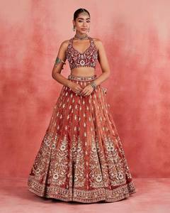 Colección de bodas Lehenga Choli rojo para mujer en tela de seda de organza con bordado elegante trabajo de lentejuelas para uso festivo - Product Image 2