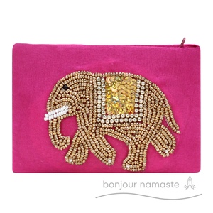 Portamonete con perline di elefante lavorato a mano rosa | Ricamo artigianale, accessorio donna sostenibile - Product Image 2