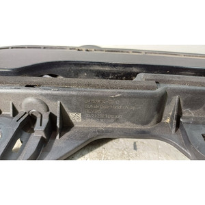 มือจับประตูด้านนอกด้านหน้าซ้ายเทสลารุ่น 3 ซีรีส์ 4528114-00-D 3D6 (17>) - Product Image 2