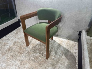 Chaise de salle à manger <span class=keywords><strong>en</strong></span> <span class=keywords><strong>bois</strong></span> massif de conception moderne nordique tissu rembourré Restaurant <span class=keywords><strong>Rodin</strong></span> chaises <span class=keywords><strong>en</strong></span> <span class=keywords><strong>bois</strong></span> de salle à manger pour la maison appartement cuisine - Product Image 3