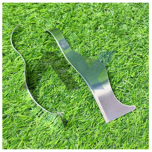 Navaja de Afeitar Curva Estilo Dominicano OEM, de Acero Inoxidable, Ligera, No Recta, con Cuchilla Reemplazable - Product Image 1