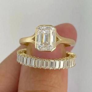 Vente flash - Bague classique en or 10 carats avec diamant moissanite pour demande en mariage, mariage et occasions spéciales - Disponible à prix avantageux - Product Image 4