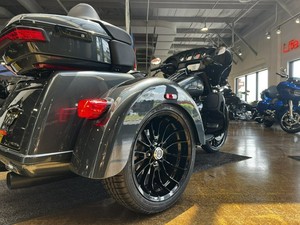 Hiệu suất tinh khiết 2025-2026 H-A-R-L-E-Y-D-A-V-I-D-S-O-N 1868cc V2 4 thì Tri Glide Ultra mới Trike xe máy đã sẵn sàng để tàu - Product Image 2