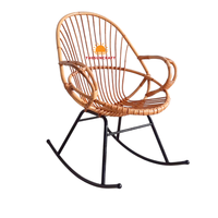 Vente en gros de chaise berçante adulte intérieur/extérieur moderne en rotin, chaise berçante pour la détente du Vietnam