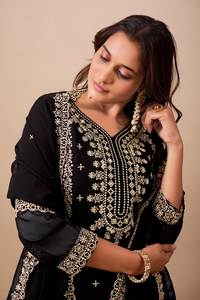 Conjunto de Top, Pantalón y Dupatta con Bordado Pesado, Colección de Trajes al por Mayor, Ropa India y Pakistaní, Estilo Bollywood para Fiestas - Product Image 5