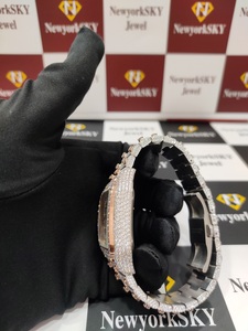 นาฬิกาข้อมือประดับเพชรแบบเพชร VVS มีความชัดเจนทำจากสเตนเลสสตีลมีจำหน่ายในราคาขายส่ง - Product Image 6