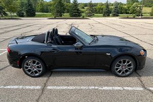 Auto Usado Confiable, Fiat 124 Spider Abarth 2017 - Product Image 4