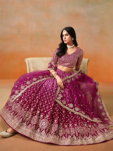 Boutique Premium Lehenga Choli Perfecto para bodas y ocasiones festivas Trabajo de hilo Lehenga Choli - Product Image 4