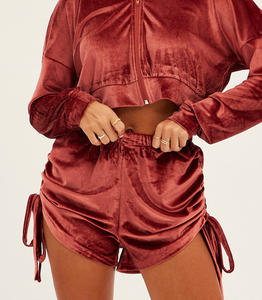 Conjuntos de 2 Piezas de Tops y Shorts Sexys para Mujer, Ropa de Dormir de Lujo, Pijama de Terciopelo, por Encima de la Rodilla, Invierno 2026 - Product Image 2