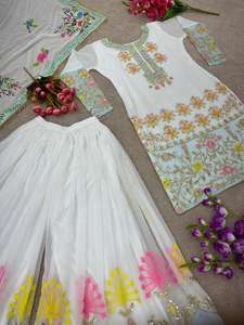 Présentation de la nouvelle tenue de fête de créateur Look Top Palazzo et Dupatta avec une séquence de broderie lourde Travail Palazzo ethnique traditionnel - Product Image 3