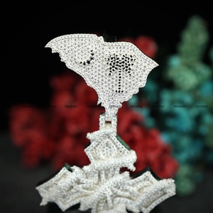 Pendentif Croix Sertie de Pierres avec Design Chauve-Souris Bijoux Hip Hop Moissanite Bling Collier Charme Bijoux Statement Cadeau d'Anniversaire pour Hommes - Product Image 4