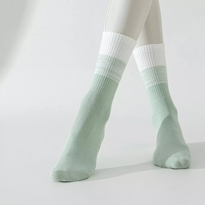 Calcetines transpirables de algodón Pastel con agarre a media pantorrilla para chicas jóvenes, antideslizantes, puntos de suela completa para Yoga, Pilates, hogar, interior, venta al por mayor - Product Image 3