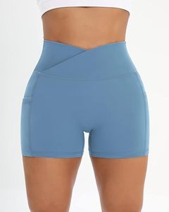 Shorts de yoga extensibles de qualité pour femmes avec poches latérales Shorts de yoga pour femmes taille croisée Gym active 100% Polyester - Product Image 4