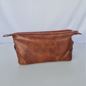 กระเป๋าเดินทางหนังแท้ยูนิเซ็กส์แบบพรีเมี่ยม, กระเป๋าเครื่องสำอางสีดำหรูหรามีซิปปิดสำหรับชุดโกนหนวดกรูมมิ่งสำหรับกระเป๋าเครื่องสำอาง - Product Image 2