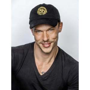 Gorra Negra Bordada con el Logotipo del 50 Aniversario, de Alta Calidad, de 5 Paneles, Tela Oxford de Velour, Elegante, con Visera Curva, Diseño de Hojas - Product Image 2