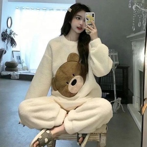 Set Pigiama Invernale in Flanella per Donna all'Ingrosso, Logo Personalizzato, Caldo Pigiama in Pile Corallo |   Abbigliamento Comodo per Signore, Etichetta Privata - Product Image 6