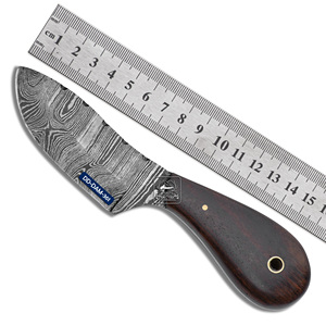 Couteau de chasse personnalisable fait main DD-DAM-358 lame en acier damas avec manche en palissandre exotique et étui en cuir gaufré - Product Image 4