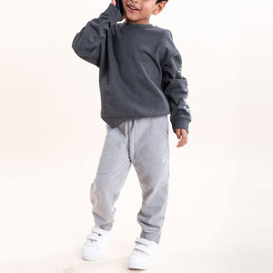 Survêtement confortable deux pièces imprimé pour enfants doux et confortable coupe classique pour garçons et filles pour jouer tous les jours - Product Image 1