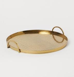 Plateau en laiton artisanal fabriqué par des artisans compétents, idéal pour un usage quotidien, pour servir, organiser ou offrir en cadeau avec une élégance culturelle - Product Image 4