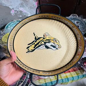 Décoration intérieure sur mesure avec nos exquises plateaux ronds en bois peints à la main de couleur jaune bois de haute qualité inactif pour la décoration intérieure - Product Image 2