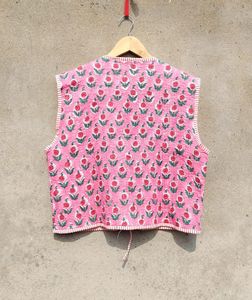 Veste en coton unisexe imprimée à la main manteau d'hiver matelassé Kantha court de style bohème fait à la main vêtements d'extérieur indiens décontractés pour femmes - Product Image 5