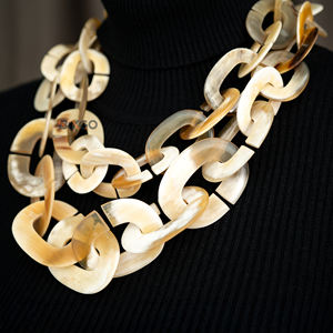 Vente en gros de collier à longue chaîne en corne de boeuf naturelle de haute qualité pour femmes accessoires de mode à la mode avec chaîne à maillons - Product Image 4