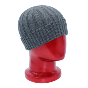 Bonnets d'hiver personnalisés de haute qualité, confortables, en tricot jacquard avec motif uni, toutes tailles, en vente - Product Image 2