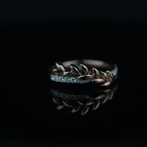 Anillo Exclusivo de Diamante Cultivado en Laboratorio para Mujer, Color EF, Claridad VS1, Corte Redondo, Oro, Oro Rosa, Plata, Certificado IGI SGL, Diamante Swaroop - Product Image 1